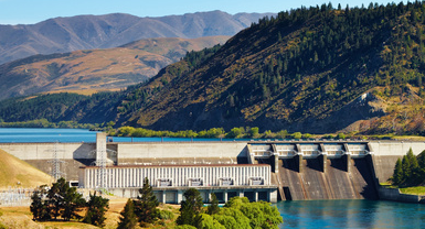 Financial modeling and economic valuation of hydroelectric power plants